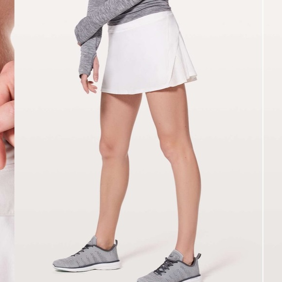 Lululemon Play Off The Pleats Skirt 8 - Picture 3 of 11